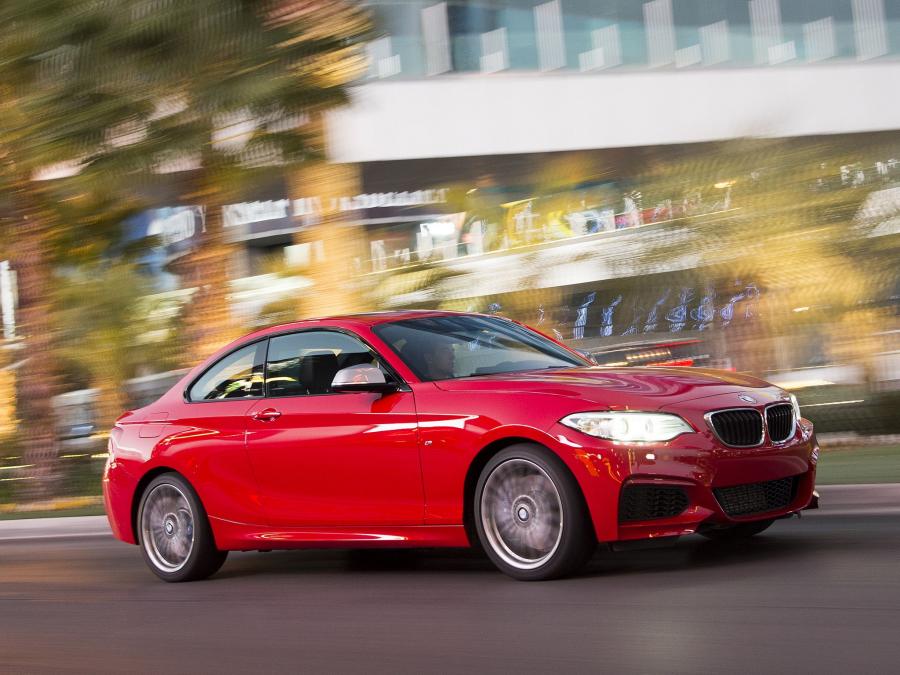  BMW M235i Coupe 2014 года  (US) (фото 13 из 30)